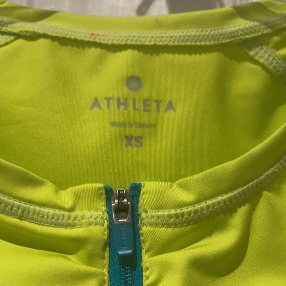 Athlete cinched sleeveless athletic yoga top SZ small with zippers - Picture 7 of 10